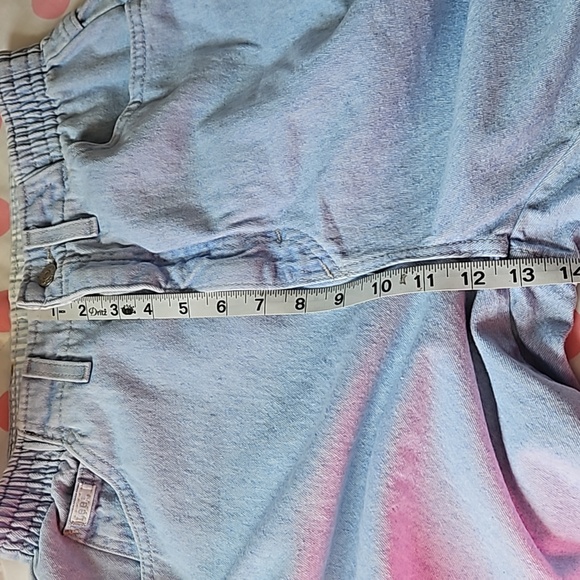 Lee ladies light wash shorts NWOT size 10 M. - Picture 13 of 15